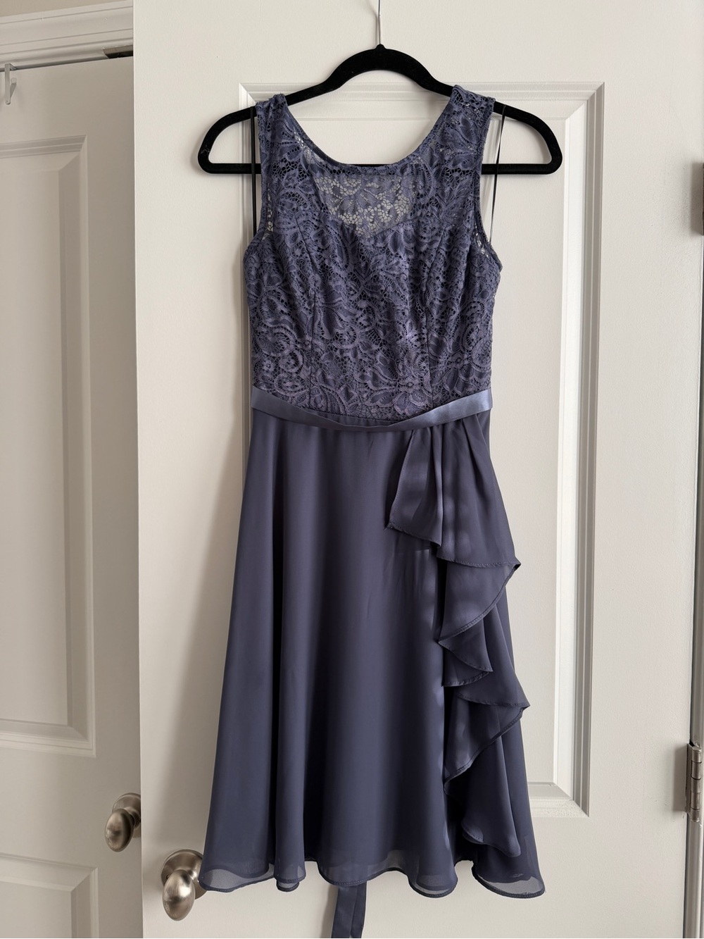 Sleeveless Lace Bodice Midi Dress in Slate Blu, XS
